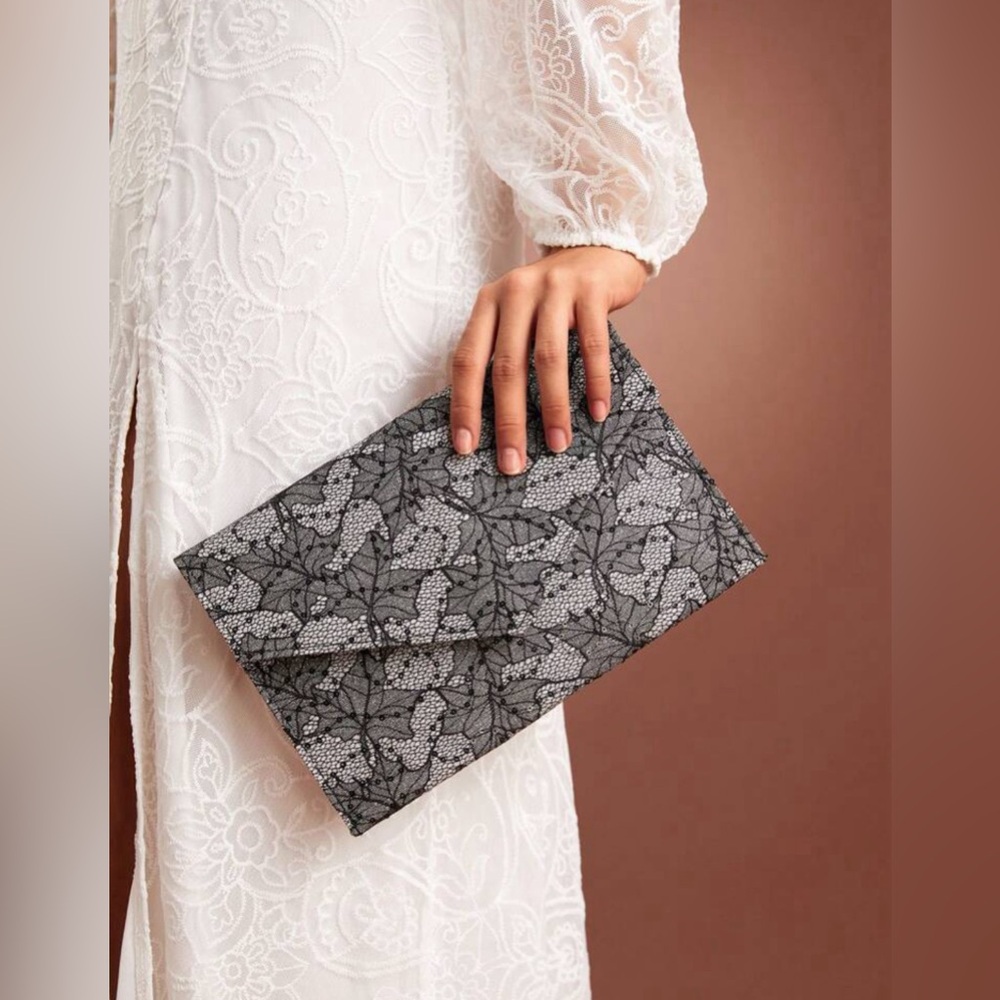 leaf & lace design clutch with chain strap
